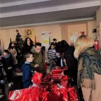 Give a toy give a smile 2017 (4)