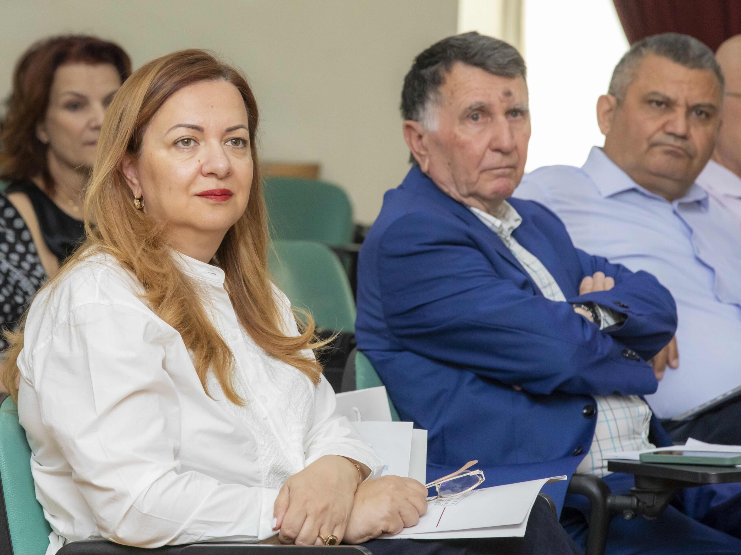 Orjana Osmani
Gjovalin Shkurtaj
Mentor Kikia